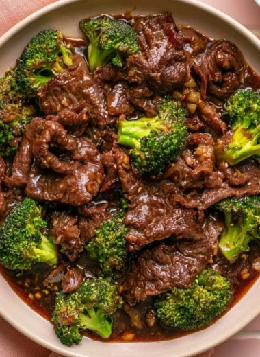 Delicious Beef and Broccoli Stir-Fry with vibrant vegetables