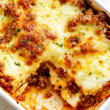 Delicious easy lasagna with layers of cheese and sauce