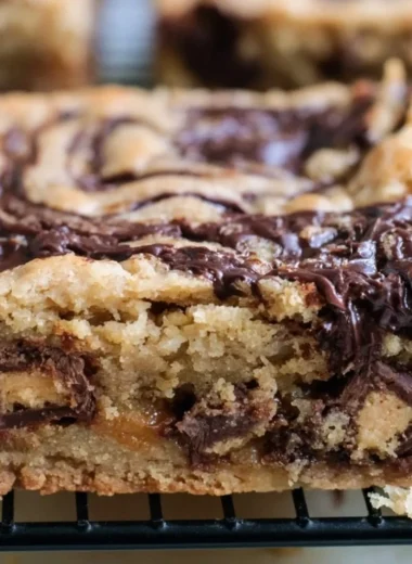 Delicious Moose Tracks Cookie Bars with chocolate and peanut butter